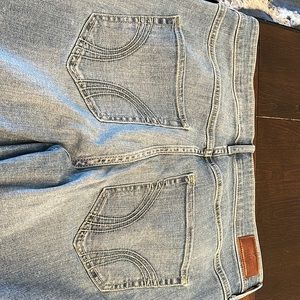 Hollister jeans size 13 r